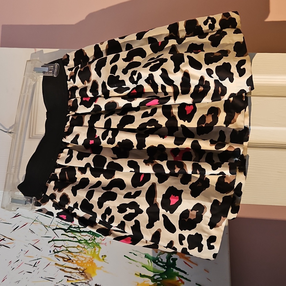 Forever 21 Pink and  Cream Leopard Small Skirt